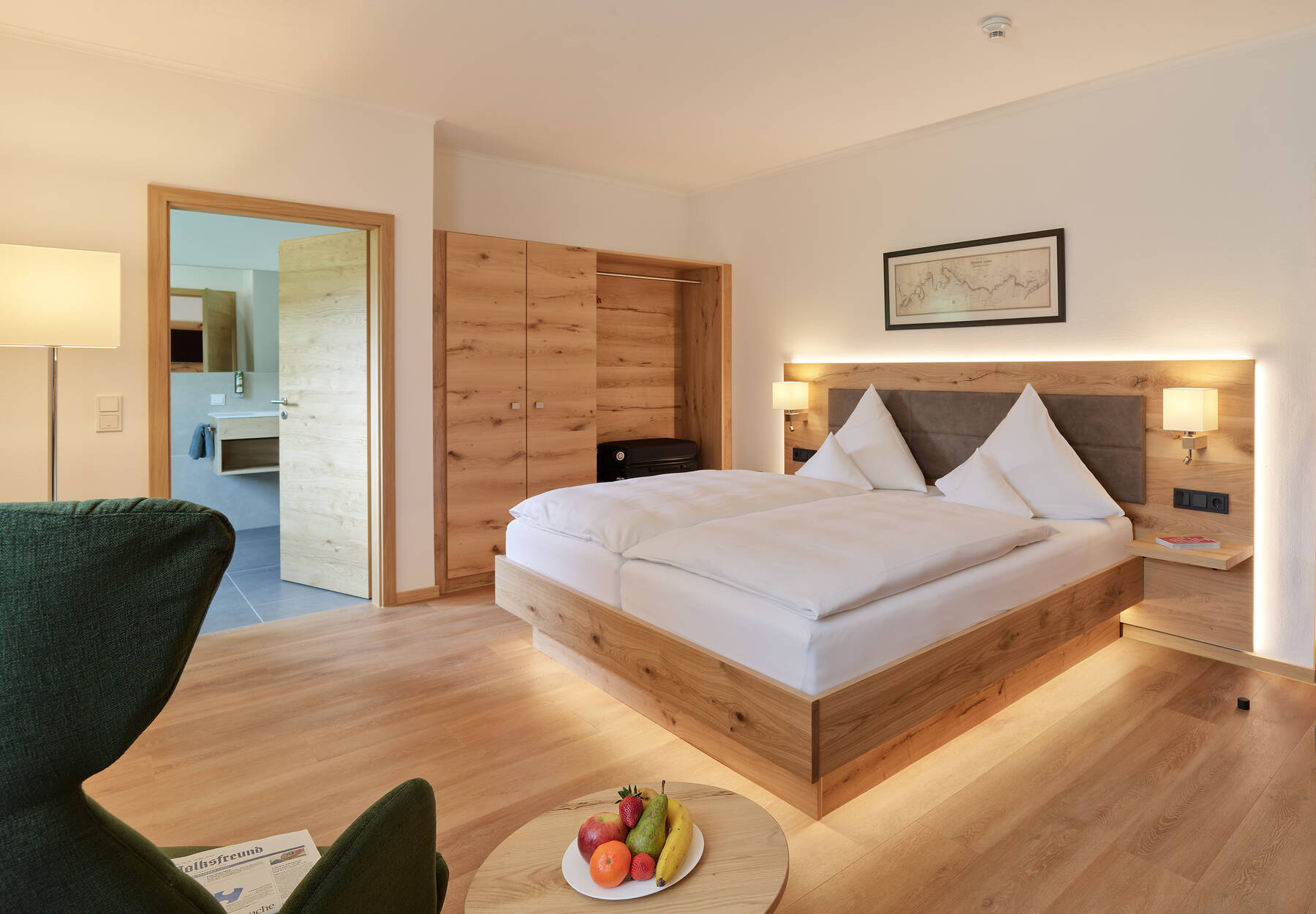 Urlaub zu Zweit im Ruwer Doppelzimmer des Weinhotels Weis im Ruwertal bei Trier