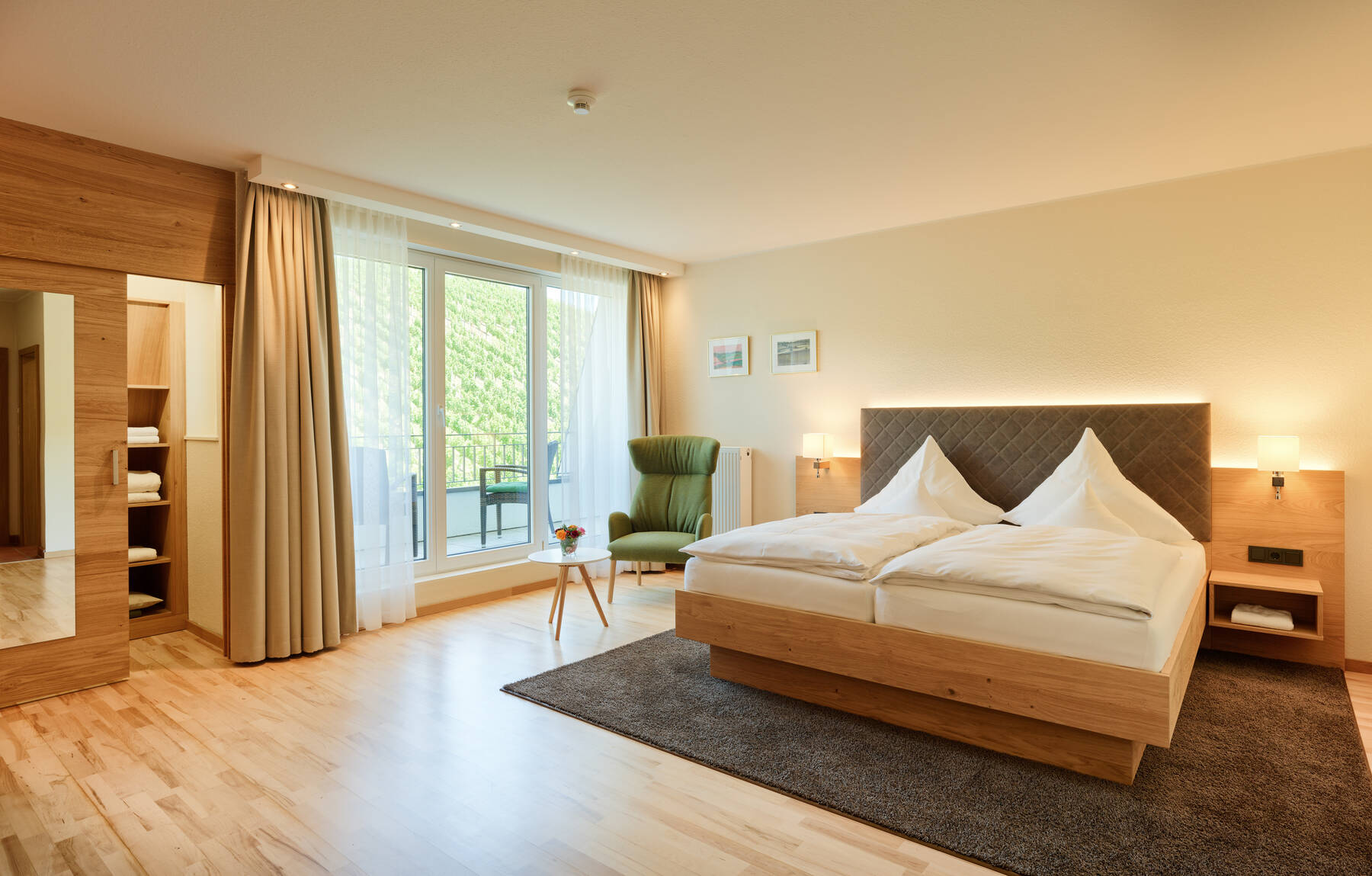 Aktivurlaub im Ruwertal mit Erholung im Maximiner Doppelzimmer des 4-Sterne Hotels Weis