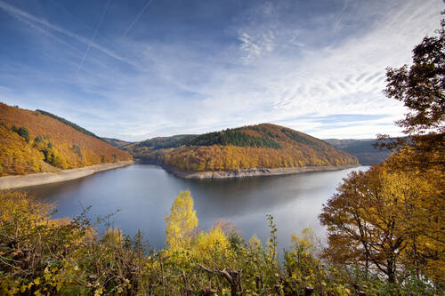 Wandern an der Rivalstalsperre – Aktivurlaub im 4-Sterne Hotel Weis bei Trier
